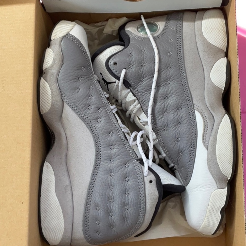 USED- Air Jordan 13 retro - Picture 1 of 5